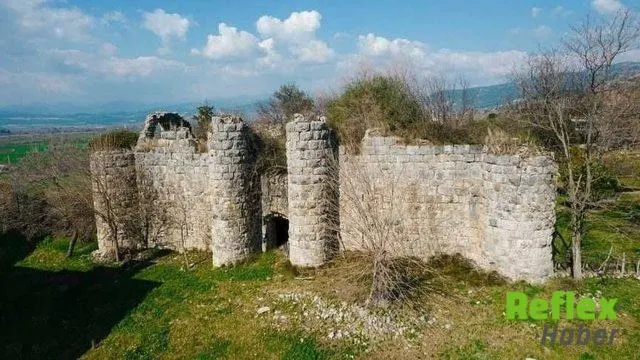 Kahramanmaraş’ta Anacık Kalesi Yüksek Konumuyla Tarihe Tanıklık Ediyor