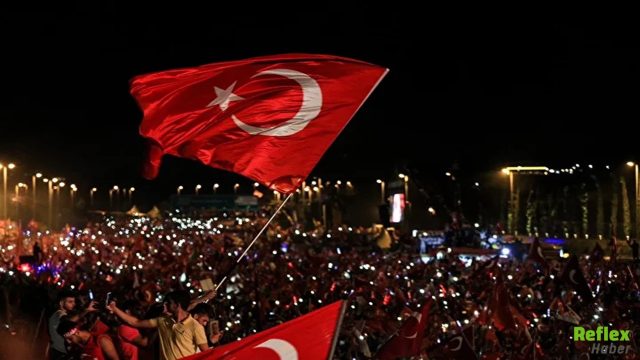 15 Temmuz Resmi Tatil Mi? 2026'da Hangi Güne Denk Geliyor, Bankalar Ve Devlet Daireleri Açık Mı?
