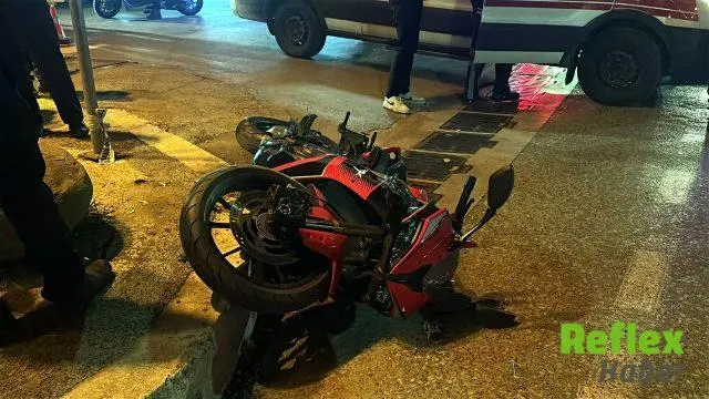 Edirne'de Atatürk Bulvarı'nda İ̇ki Motosiklet Çarpıştı