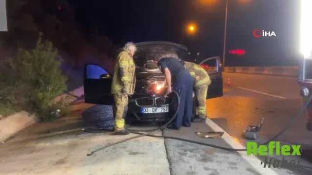 Mudanya Yolunda Lüks Otomobilde Yangın Paniği