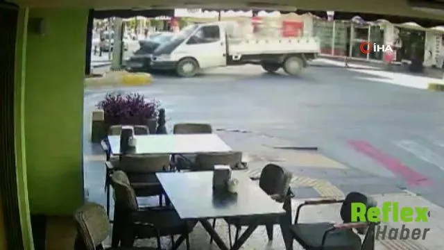 Manavgat’ta Kırmızı İşık İ̇hlali Kazaya Neden Oldu