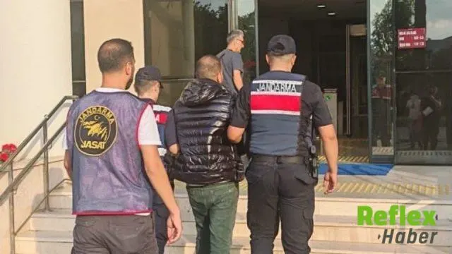 İ̇zmir Selçuk’ta 60 Suçtan Aranan Firari Yakalandı