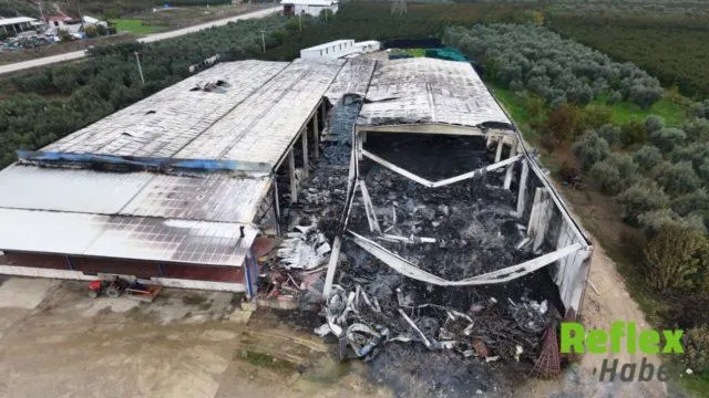 İ̇znik’te Yangın Sonrası Soğuk Hava Deposu Havadan Görüntülendi