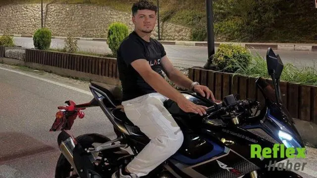 Altınözü'nde Motosiklet Pikaba Çarptı: 19 Yaşındaki Sürücü Öldü