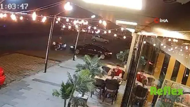 Kayseri'de Yol Veren Otomobile Çarpan Motosiklet Sürücüsü Yaralandı