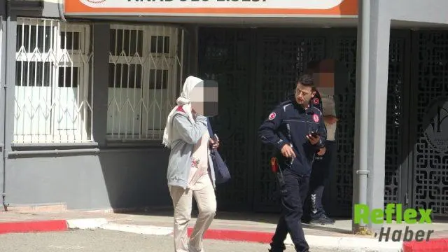 Antalya'da Kpss Sınavı Sonrası Okulda Kilitli Kalan Kadını İ̇tfaiye Kurtardı