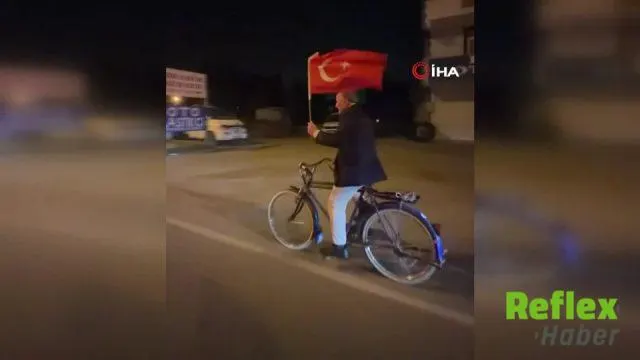 İğdır’da Cumhuriyet Konvoyuna Bayraklı Bisikletli Damga Vurdu