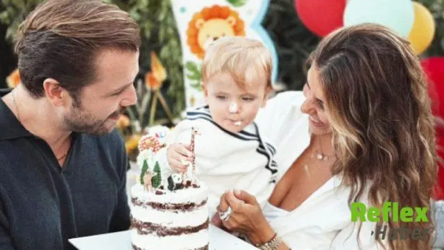Tolga Sarıtaş ile Zeynep Mayruk'un oğlu Ali 1 yaşına bastı