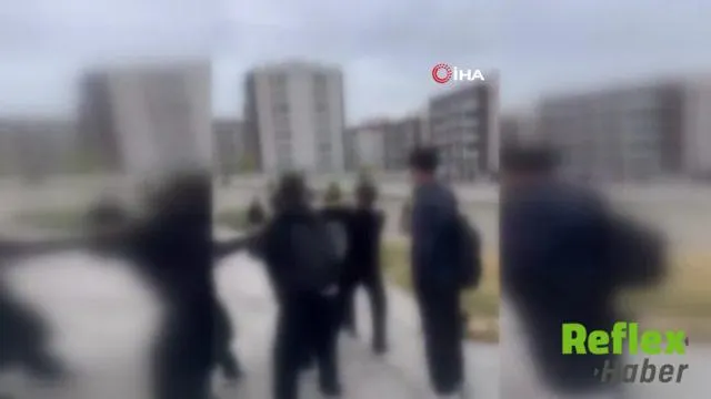 Sincan’da Lise Çıkışında Öğrenciler Kavga Etti