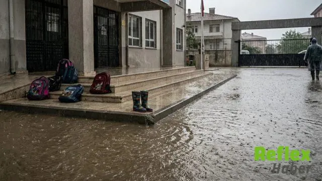 Bursa’da 16 Ekim İ̇çin Okul Tatili Kararı Var Mı? Valilikten Beklenen Açıklama