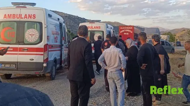Malatya’da tır ile otomobil çarpıştı: 5 kişi yaralandı