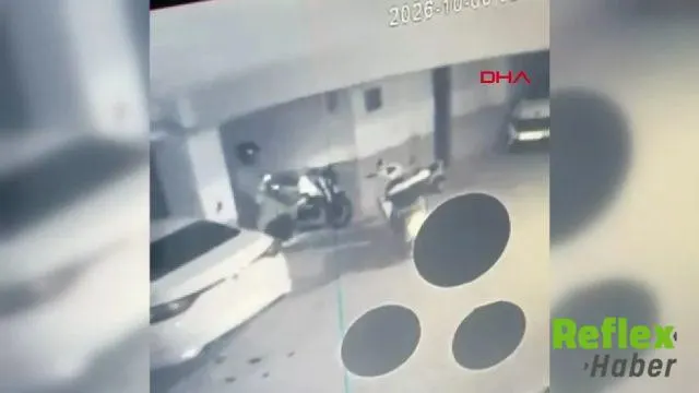 Ankara’da Motosikletin Parçalarını Çalan İ̇ki Şüpheli Kamerada