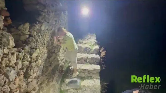 Alanya Kalesi'nde 3 Rus Güvenle Kurtarıldı Alanya Kalesi'nde 3 Rus Güvenle Kurtarıldı