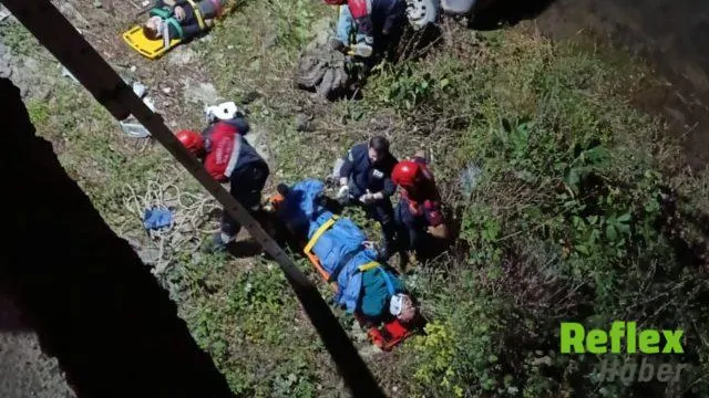 Araklı'da Bariyerleri Aşan Cip Dereye Yuvarlandı