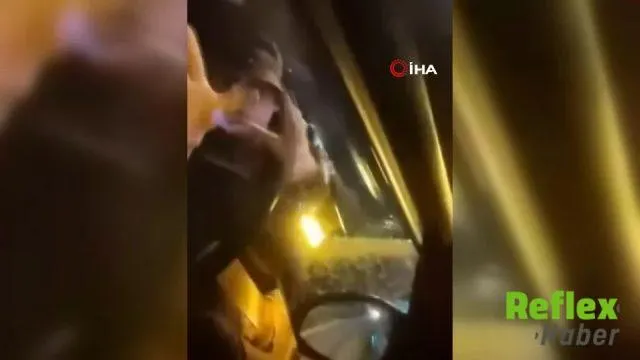 İ̇zmir’de Bebekli Aracın Önünü Kesip Tehdit Ettiler