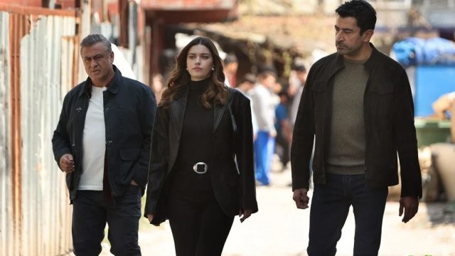 Afra Saraçoğlu A.B.İ Dizisinden Neden Ayrıldı? Hamile Mi?