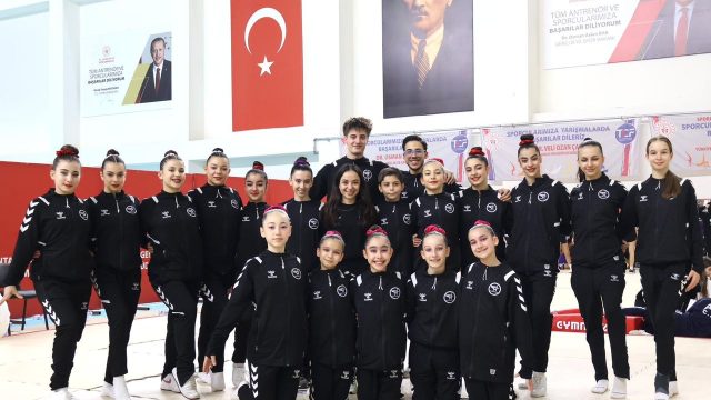 Aerobik Cimnastik Yeşilay Şampiyonası'nda Irmak Coşkun Türkiye şampiyonu oldu