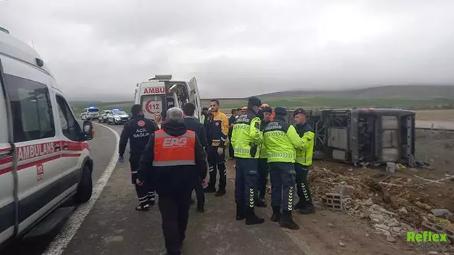 Aksaray’da Yolcu Otobüsü Devrildi: 20 Yaralı