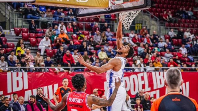 Anadolu Efes, deplasmanda Hapoel Tel Aviv'e 71-66 mağlup oldu