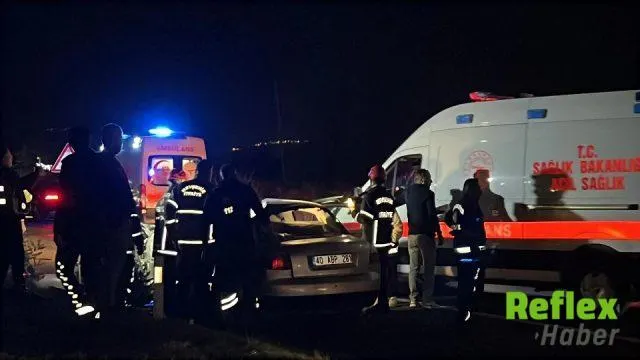 Nevşehir’de Patates Yüklü Tir’a Çarpan Otomobilde İ̇ki Kişi Öldü