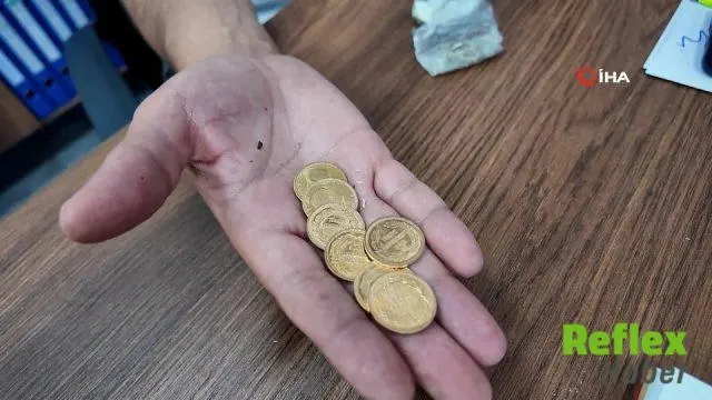 Kıbrıs Gazisi Ahmet Ünalan Bulduğu Altınları Zabıta Ekiplerine Teslim Etti