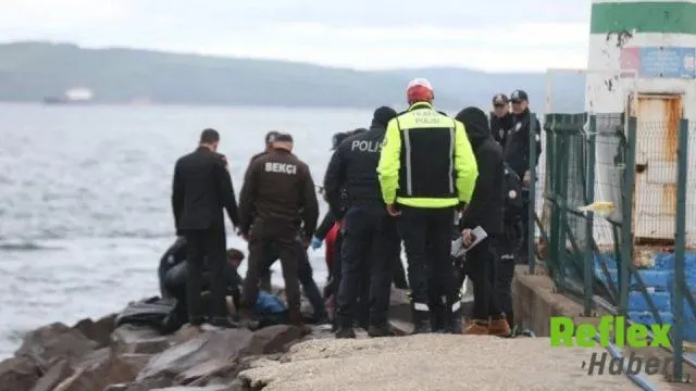 Çanakkale'de Eski İ̇skele Yakınında Erkek Cesedi Bulundu