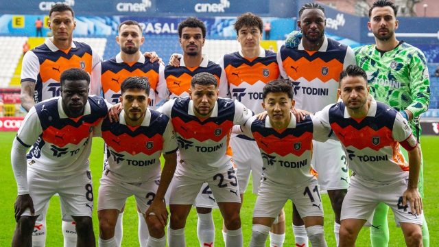 Başakşehir, Eyüpspor'u deplasmanda 2-1 yendi