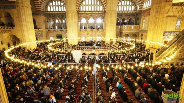 Bayram Namazı Saatleri 2026 İl İl Namaz Vakitleri Açıklandı