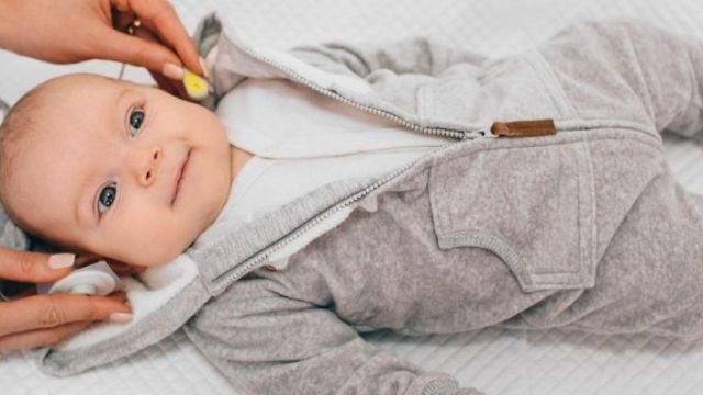 Bebeklerde işitme kaybı konuşma geriliğine neden olabilir