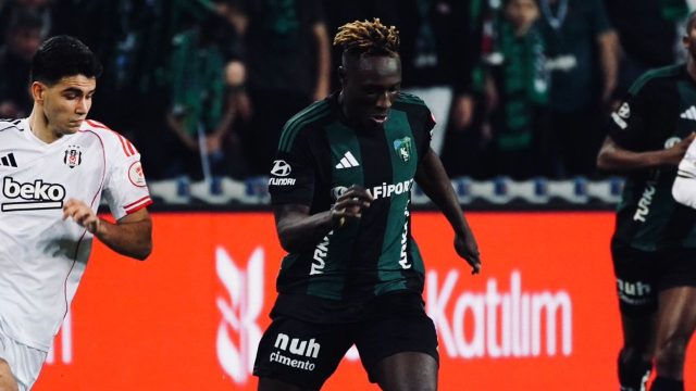 Beşiktaş, Türkiye Kupası'nda Kocaelispor ile 1-1 berabere kaldı