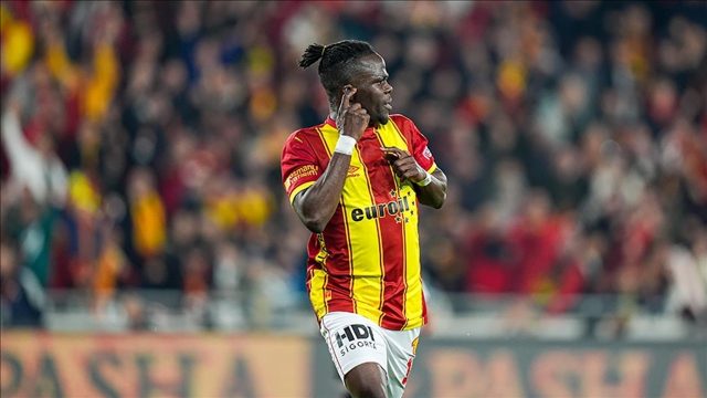 Beşiktaş'ta transfer hareketliliği: Junior Olaitan İstanbul'da
