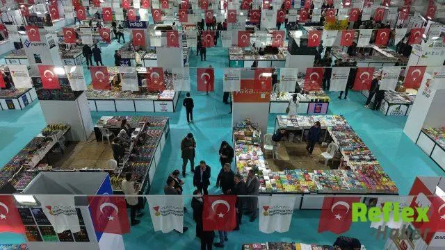 Kahramanmaraş Kitap Fuarında Pazar Buluşmaları Dikkat Çekiyor