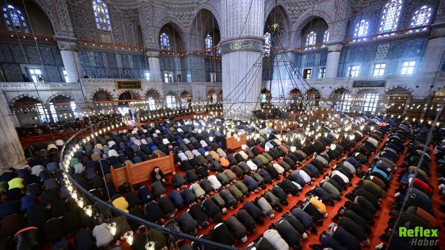 Kurban Bayramı namazı nasıl kılınır? Kılınışı ve niyeti!