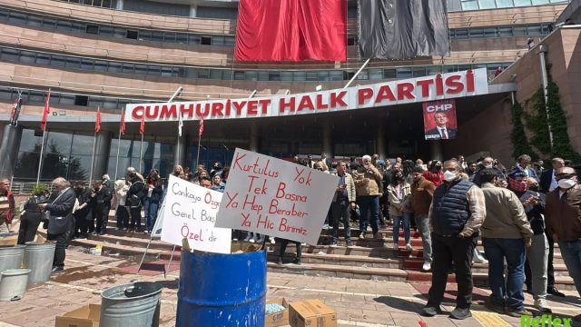 CHP Genel Merkezi Neden Tahliye Edildi?