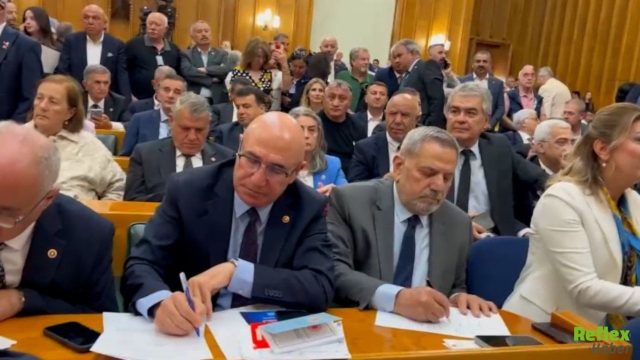 CHP Grup Toplantısı Öncesi İmza Hareketliliği Neden Yaşandı? Mahmut Tanal Açıkladı
