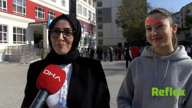 Malatya'da Anne Kızın Kpss Ortaöğretim Sınavındaki Dayanışması Dikkat Çekti