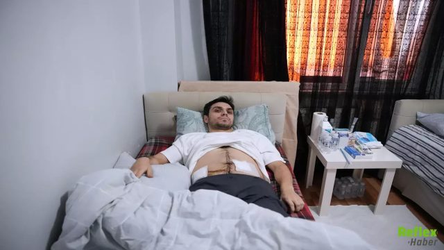 Çocuğu Kurtarmak İstedi, 6 Yerinden Bıçaklandı