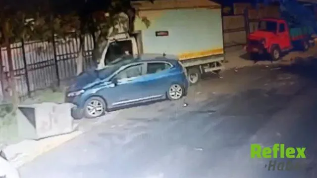 Sarıyer’de Freni Boşalan Kamyonet Üç Araca Çarptı