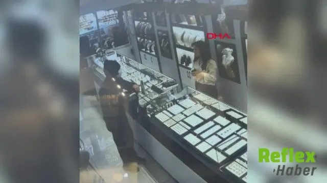 Tekirdağ’da Oyuncak Tabancalı Soygun Girişimi Kamerada