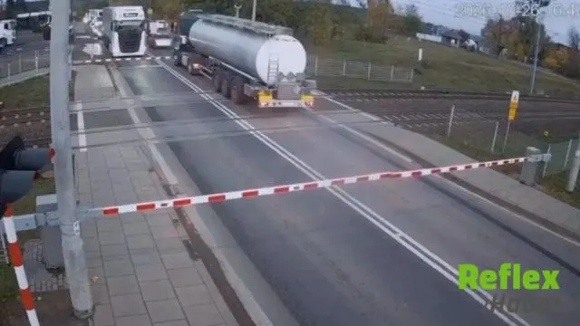 Polonya'da Tanker Tren Çarpışmasından Son Anda Kurtuldu