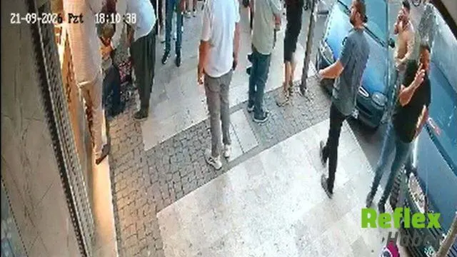 Manisa'da silahlı soygun girişiminin ardından kuyumcular kepenk indirdi