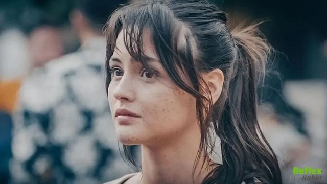 Derya Pınar Ak Çilleri Gerçek mi? Makyaj mı?