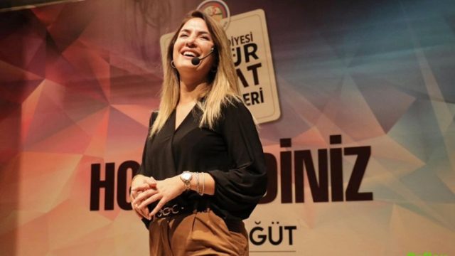 Dilek Cesur Eşinden Neden Ayrıldı? Ayrıldı mı?