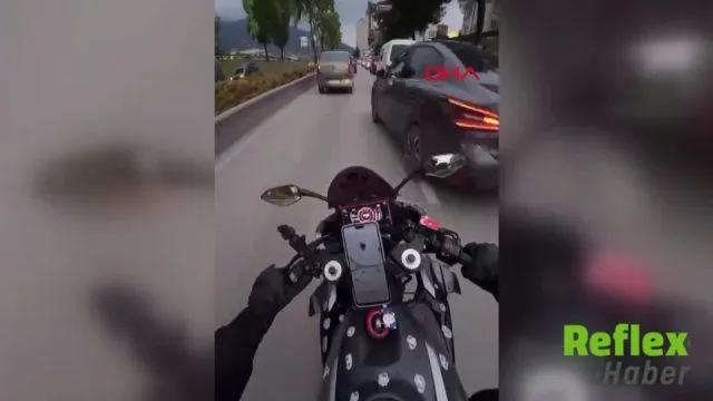 Bursa’da Sinyalsiz Şerit Değişikliği Kazaya Yol Açtı
