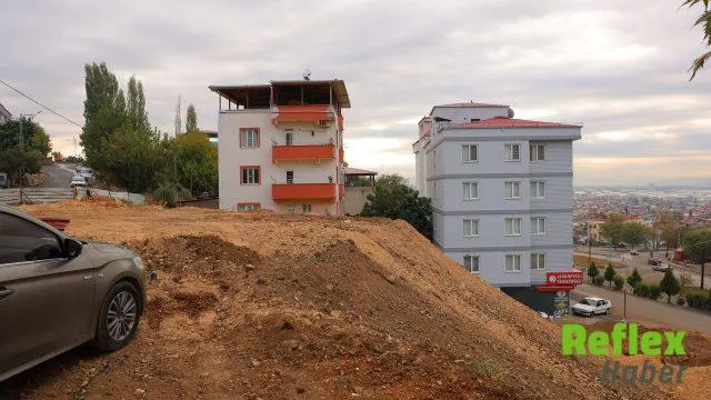 Aslanbey Mahallesi'nde Çöken Yol 36 Gün Sonra Dolduruldu