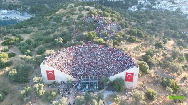 Dünya Kupası Heyecanı 2 Bin Yıllık Tarihle Buluştu! Ortaya Muhteşem Kareler Çıktı