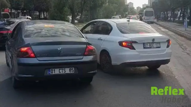 Adana’da Yol Verme Tartışması Araçların İ̇çinde Sürdü