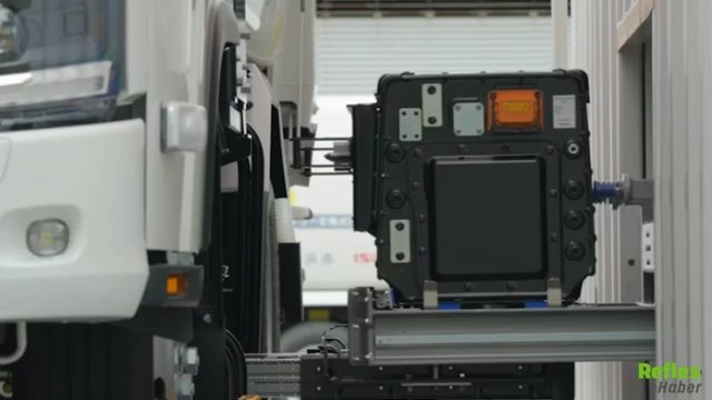 Isuzu’dan Elektrikli Çöp Kamyonlarına 3 Dakikalık Çözüm: Batarya Değiştirip Yola Devam Edecek