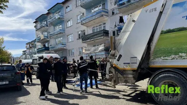 Erzurum'da Çöp Kamyonunun Altında Kalan Kadın Hayatını Kaybetti