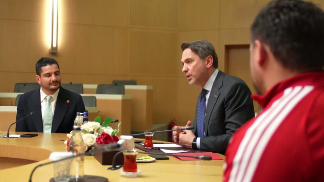 Enerji Bakanlığı'nda Milli Güreşçilerle Buluşma: Destekler ve Hedefler Konuşuldu